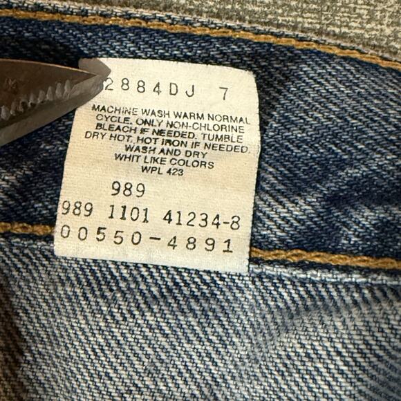 Vintage Levi's Men's 550 Relaxed Fit Jeans Mens W40 L32 Blue Denim Distressed - Picture 8 of 10